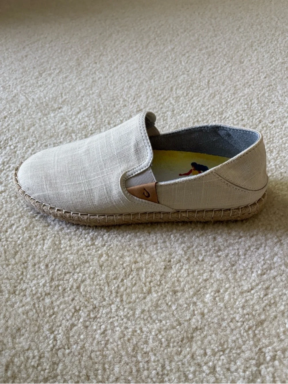 OluKai Women's Kaula Pa'a Kapa Slip-On Espadrille Shoes. Size 8.